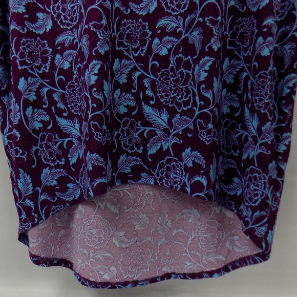 LuLaRoe Irma Flower Print Tunic Top Size XS  NWT - Picture 2 of 10